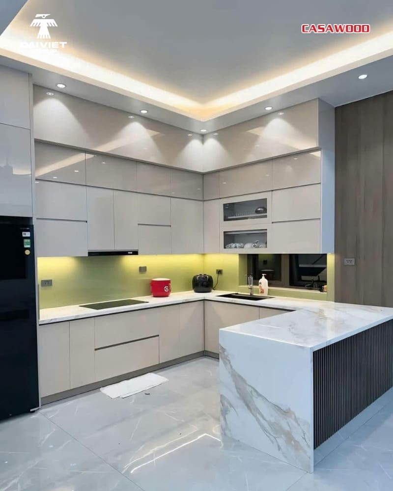 Mẫu tủ bếp Casawood phù hợp căn hộ hiện đại
