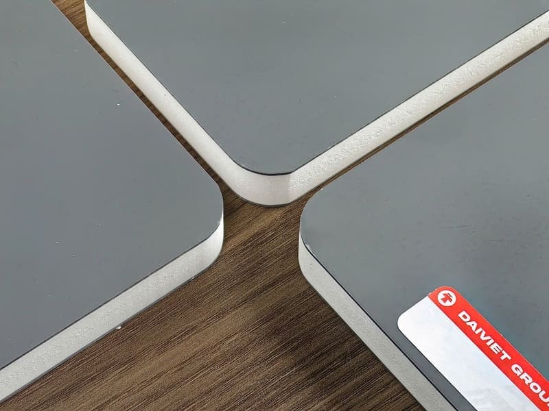 Tấm nhựa đặc làm tủ bếp